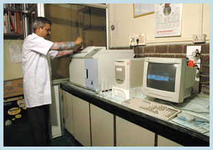 Lona's well equipped modern laboratories
